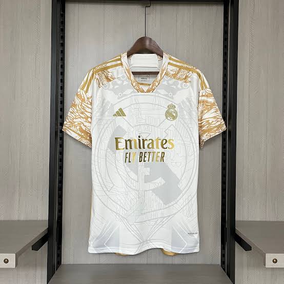 REAL MADRID EDICIÓN LIMITADA DORADA 24/25 HOMBRE