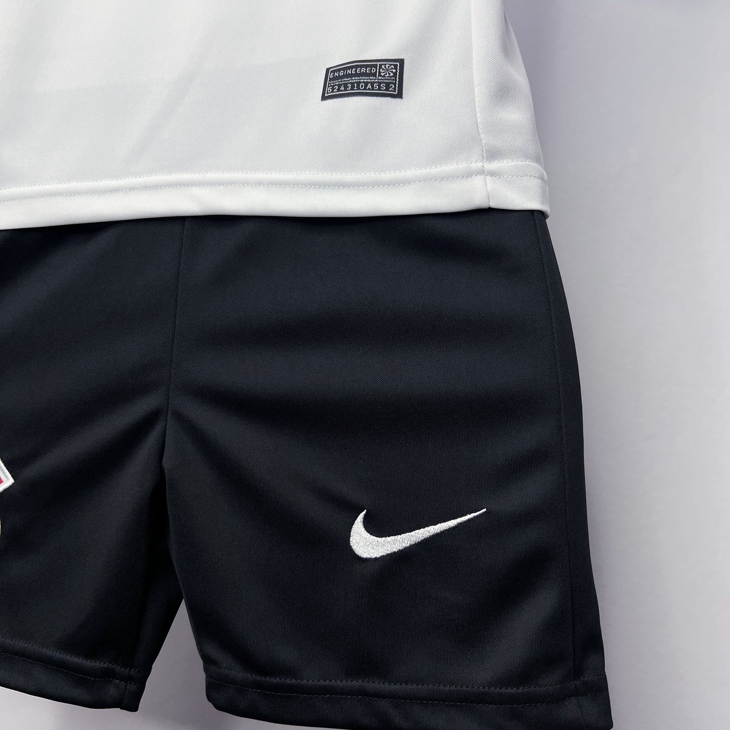 Kit de local del Corinthians para niños 2024/2025