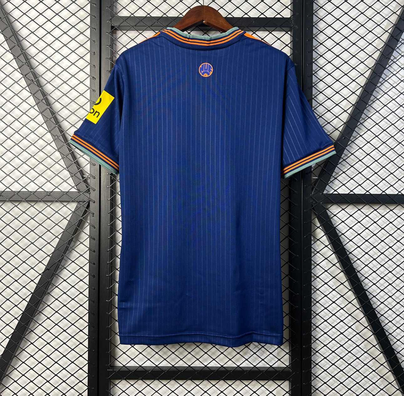 NEWCASTLE III 25/26 HOMBRE