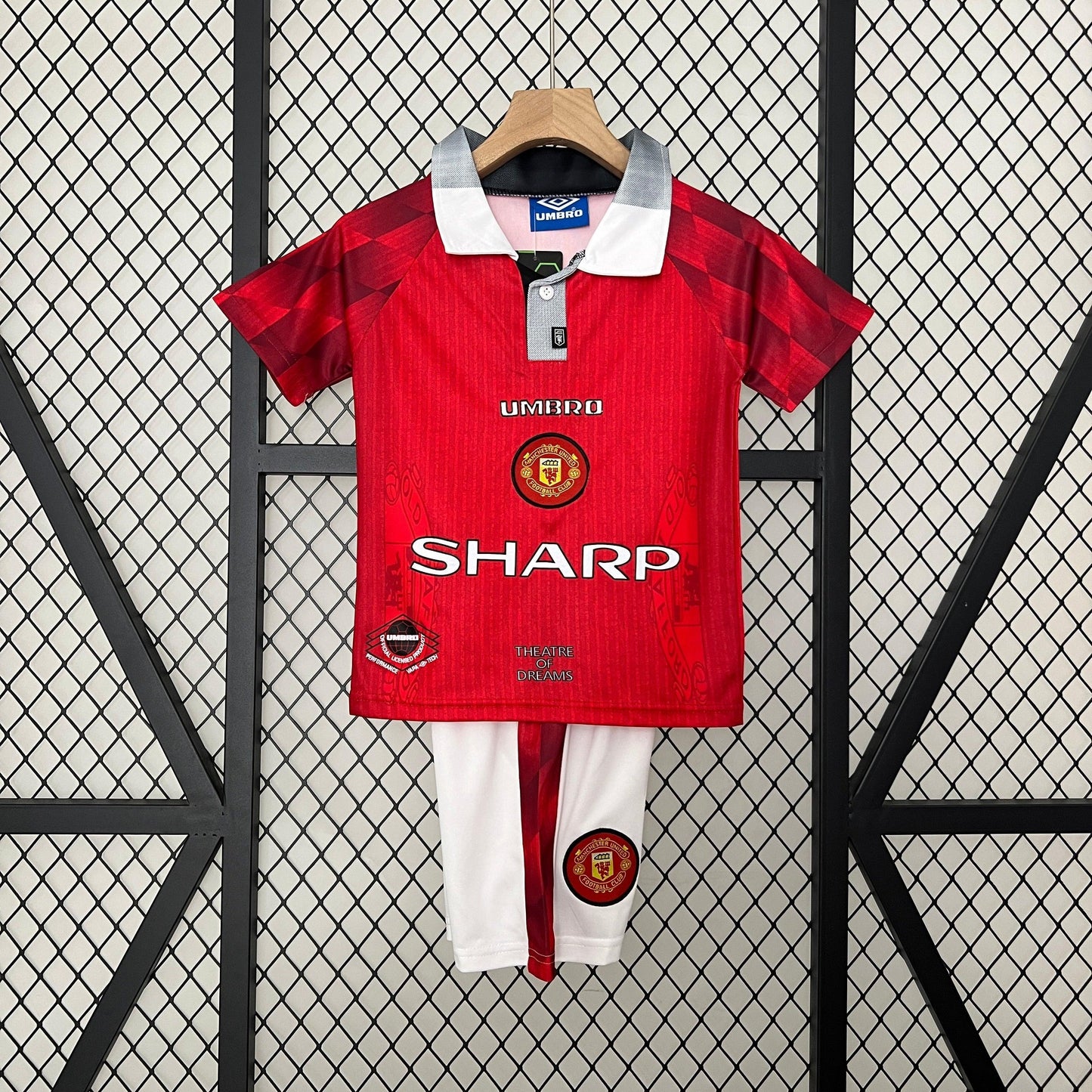 Camiseta Manchester United I 96/97 Conjunto Infantil (Retro)