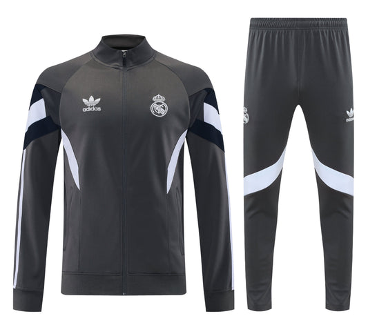 KIT FRIO REAL MADRID GRIS 25/26