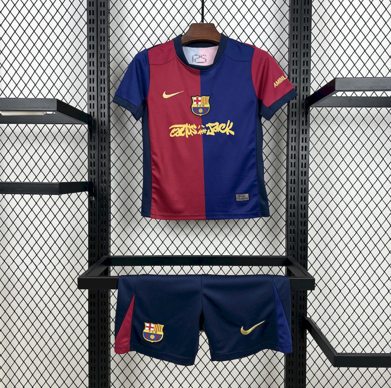 BARCELONA I TRAVIS SCOTT 24/25 CONJUNTO INFANTIL