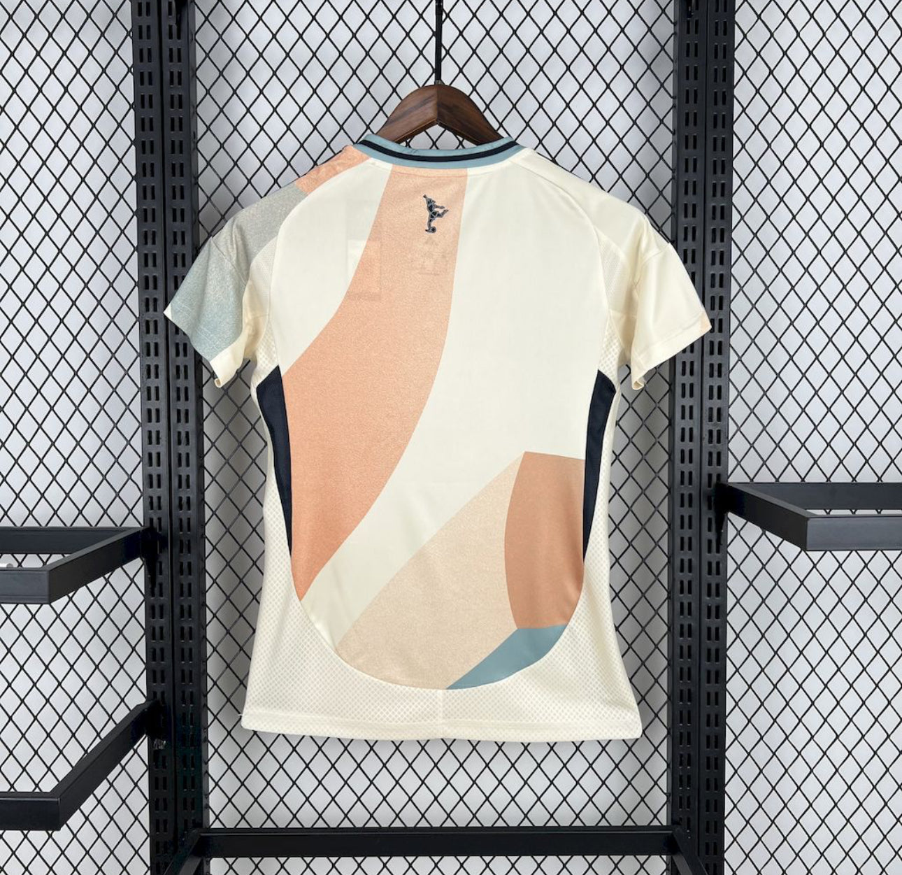 ESPAÑA II 2025 MUJER