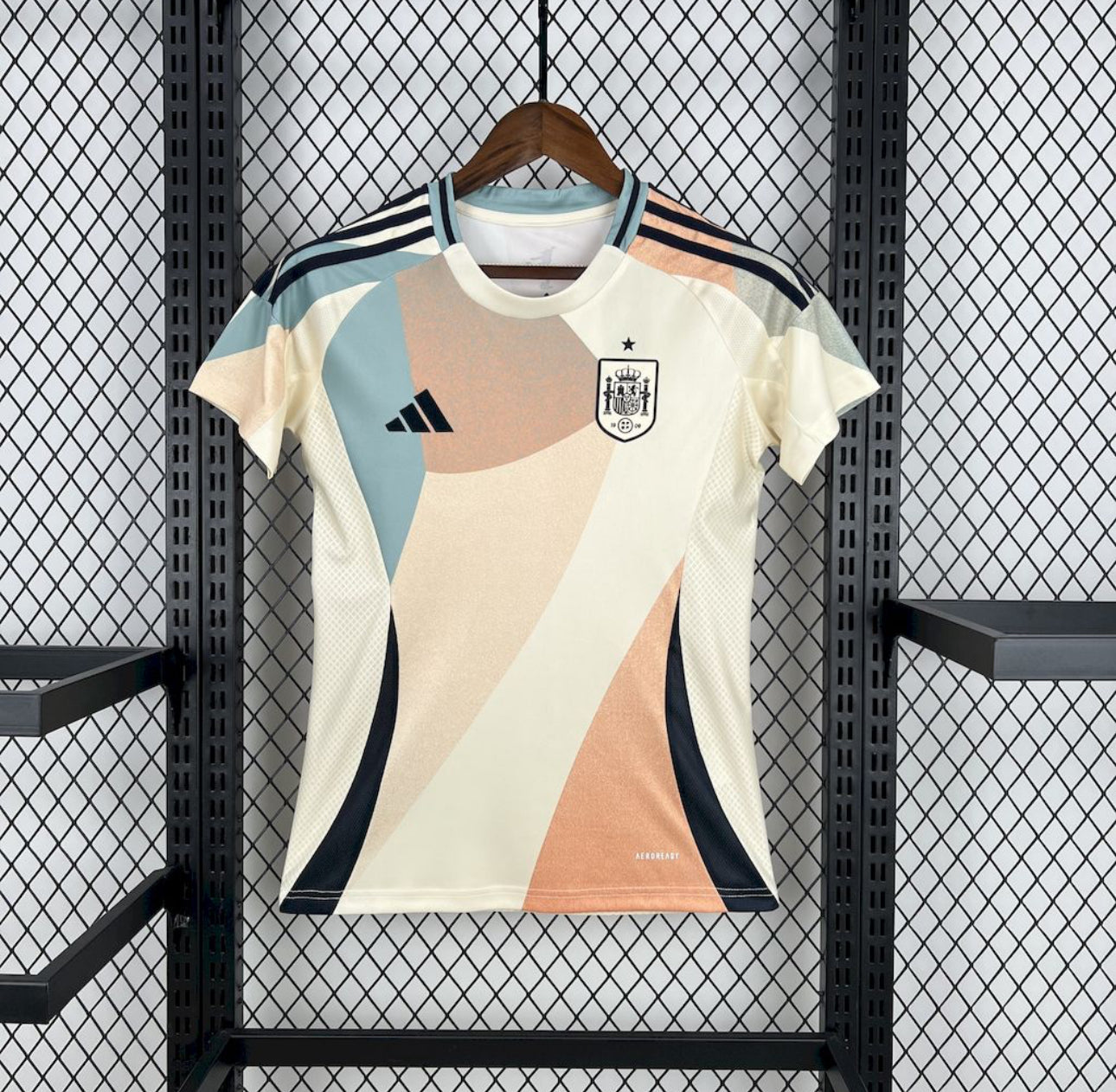 ESPAÑA II 2025 MUJER