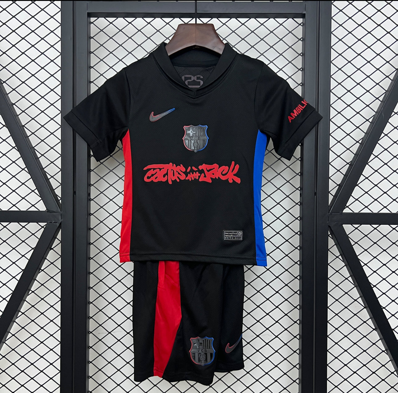 BARCELONA II TRAVIS SCOTT 24/25 CONJUNTO INFANTIL